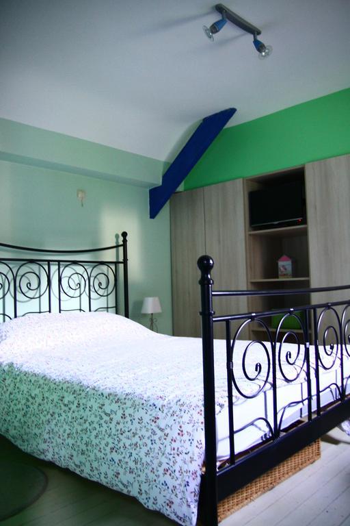 Gite De La Conciergerie Du Cheval Blanc Luttre Quarto foto